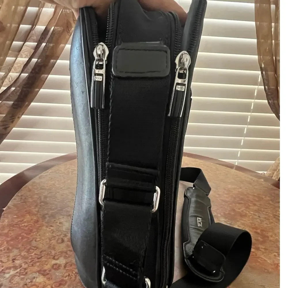 TUMI Arrive' Narita Slim Brief